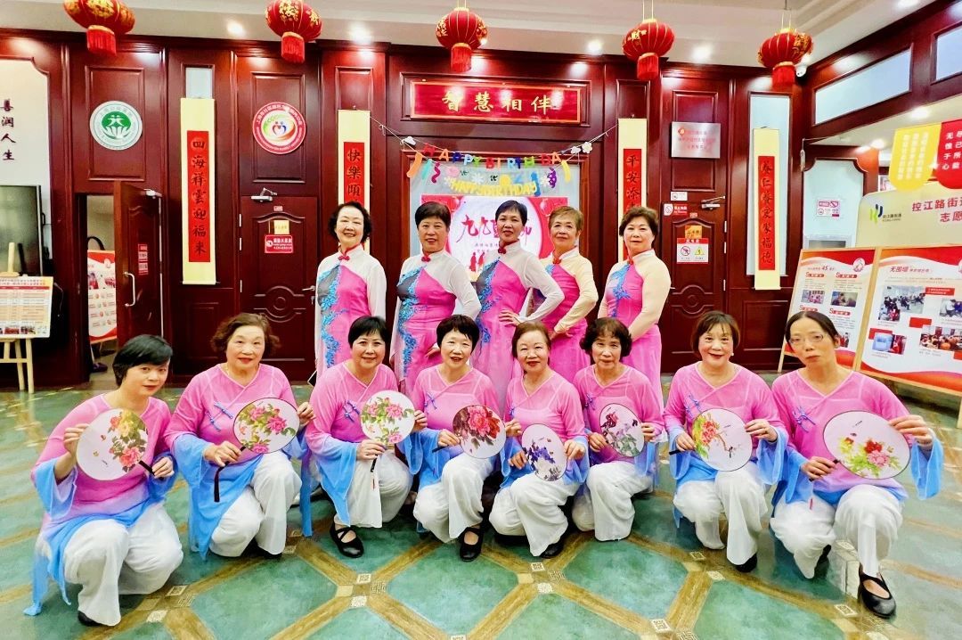 “快乐颐”公益课堂舞蹈班
